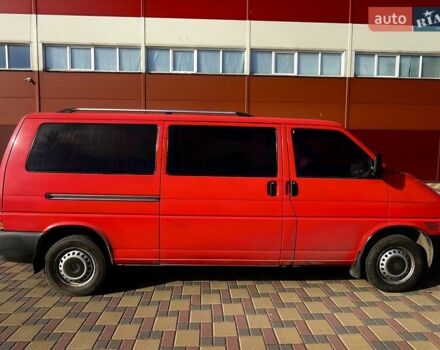 Красный Фольксваген Transporter, объемом двигателя 2.46 л и пробегом 350 тыс. км за 6900 $, фото 2 на Automoto.ua