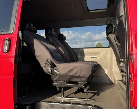 Красный Фольксваген Transporter, объемом двигателя 2.46 л и пробегом 380 тыс. км за 6300 $, фото 19 на Automoto.ua