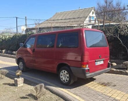 Красный Фольксваген Transporter, объемом двигателя 2.37 л и пробегом 368 тыс. км за 6000 $, фото 2 на Automoto.ua