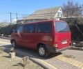 Красный Фольксваген Transporter, объемом двигателя 2.37 л и пробегом 368 тыс. км за 6000 $, фото 2 на Automoto.ua
