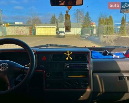 Красный Фольксваген Transporter, объемом двигателя 2.46 л и пробегом 350 тыс. км за 6900 $, фото 13 на Automoto.ua