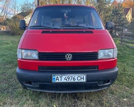 Красный Фольксваген Transporter, объемом двигателя 2.4 л и пробегом 400 тыс. км за 4600 $, фото 1 на Automoto.ua