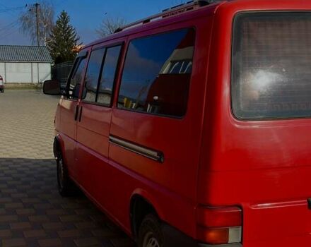 Красный Фольксваген Transporter, объемом двигателя 2.46 л и пробегом 350 тыс. км за 6900 $, фото 4 на Automoto.ua