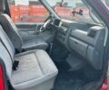 Красный Фольксваген Transporter, объемом двигателя 2.4 л и пробегом 400 тыс. км за 4600 $, фото 4 на Automoto.ua