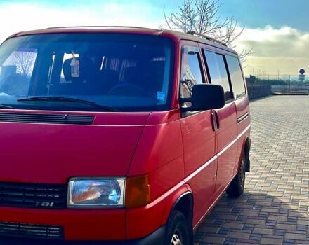 Красный Фольксваген Transporter, объемом двигателя 2.46 л и пробегом 350 тыс. км за 6900 $, фото 3 на Automoto.ua