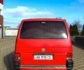 Красный Фольксваген Transporter, объемом двигателя 2.46 л и пробегом 350 тыс. км за 6900 $, фото 1 на Automoto.ua