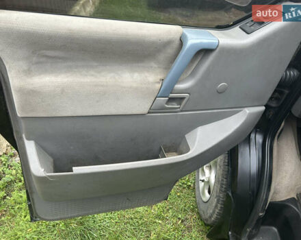 Червоний Фольксваген Transporter, об'ємом двигуна 2.5 л та пробігом 350 тис. км за 5500 $, фото 9 на Automoto.ua