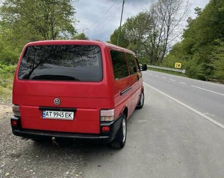 Красный Фольксваген Transporter, объемом двигателя 2.46 л и пробегом 264 тыс. км за 6800 $, фото 4 на Automoto.ua