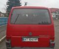 Красный Фольксваген Transporter, объемом двигателя 1.9 л и пробегом 400 тыс. км за 4999 $, фото 1 на Automoto.ua