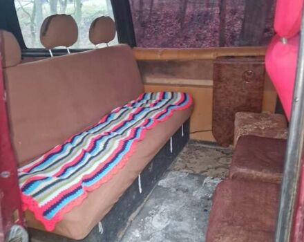 Красный Фольксваген Transporter, объемом двигателя 2.5 л и пробегом 480 тыс. км за 4600 $, фото 4 на Automoto.ua