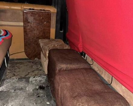 Красный Фольксваген Transporter, объемом двигателя 2.5 л и пробегом 480 тыс. км за 4600 $, фото 15 на Automoto.ua