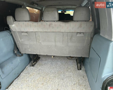 Червоний Фольксваген Transporter, об'ємом двигуна 2.5 л та пробігом 350 тис. км за 5500 $, фото 4 на Automoto.ua