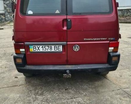 Красный Фольксваген Transporter, объемом двигателя 2.5 л и пробегом 206 тыс. км за 7290 $, фото 5 на Automoto.ua