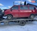 Красный Фольксваген Transporter, объемом двигателя 2.5 л и пробегом 345 тыс. км за 1800 $, фото 1 на Automoto.ua