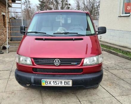 Красный Фольксваген Transporter, объемом двигателя 2.5 л и пробегом 206 тыс. км за 7290 $, фото 1 на Automoto.ua