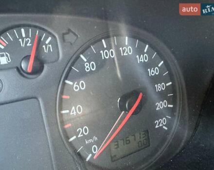 Красный Фольксваген Transporter, объемом двигателя 2.5 л и пробегом 376 тыс. км за 6800 $, фото 6 на Automoto.ua