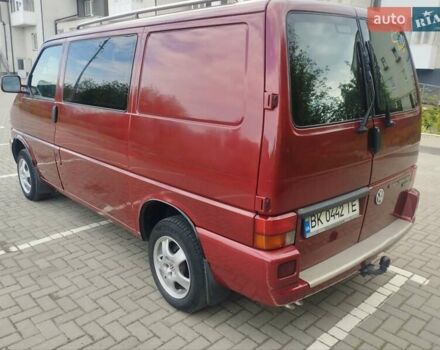 Красный Фольксваген Transporter, объемом двигателя 2.5 л и пробегом 420 тыс. км за 8000 $, фото 17 на Automoto.ua