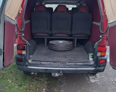 Красный Фольксваген Transporter, объемом двигателя 2.5 л и пробегом 247 тыс. км за 6500 $, фото 4 на Automoto.ua