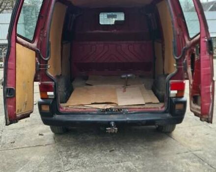 Красный Фольксваген Transporter, объемом двигателя 2.5 л и пробегом 206 тыс. км за 7290 $, фото 7 на Automoto.ua