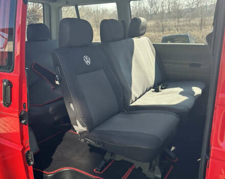 Червоний Фольксваген Transporter, об'ємом двигуна 2.5 л та пробігом 373 тис. км за 7500 $, фото 5 на Automoto.ua