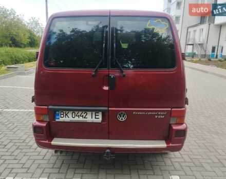 Красный Фольксваген Transporter, объемом двигателя 2.5 л и пробегом 420 тыс. км за 8000 $, фото 21 на Automoto.ua