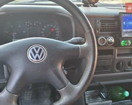 Красный Фольксваген Transporter, объемом двигателя 2.5 л и пробегом 247 тыс. км за 6500 $, фото 7 на Automoto.ua