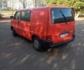 Красный Фольксваген Transporter, объемом двигателя 1.9 л и пробегом 201 тыс. км за 7800 $, фото 1 на Automoto.ua