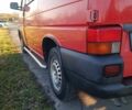 Красный Фольксваген Transporter, объемом двигателя 1.9 л и пробегом 353 тыс. км за 5500 $, фото 22 на Automoto.ua