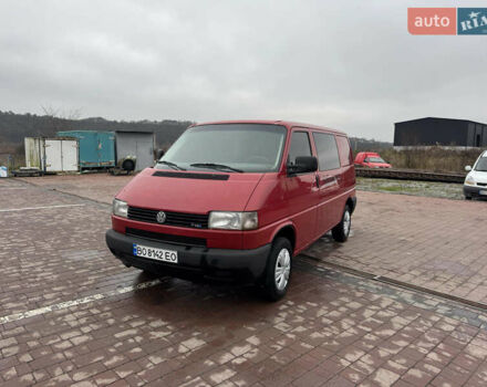 Красный Фольксваген Transporter, объемом двигателя 2.5 л и пробегом 420 тыс. км за 5950 $, фото 7 на Automoto.ua