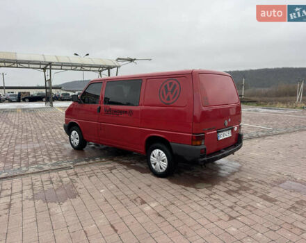 Красный Фольксваген Transporter, объемом двигателя 2.5 л и пробегом 420 тыс. км за 5950 $, фото 9 на Automoto.ua