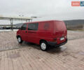 Красный Фольксваген Transporter, объемом двигателя 2.5 л и пробегом 420 тыс. км за 5950 $, фото 9 на Automoto.ua