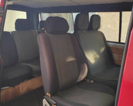 Красный Фольксваген Transporter, объемом двигателя 2.5 л и пробегом 450 тыс. км за 6000 $, фото 11 на Automoto.ua