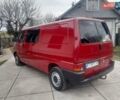 Красный Фольксваген Transporter, объемом двигателя 2.5 л и пробегом 318 тыс. км за 10300 $, фото 5 на Automoto.ua