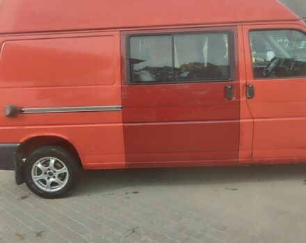 Красный Фольксваген Transporter, объемом двигателя 2.5 л и пробегом 386 тыс. км за 5200 $, фото 1 на Automoto.ua