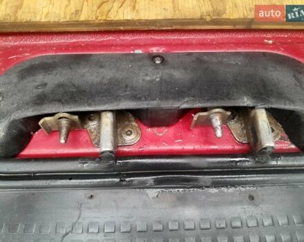 Красный Фольксваген Transporter, объемом двигателя 2.5 л и пробегом 318 тыс. км за 10300 $, фото 30 на Automoto.ua