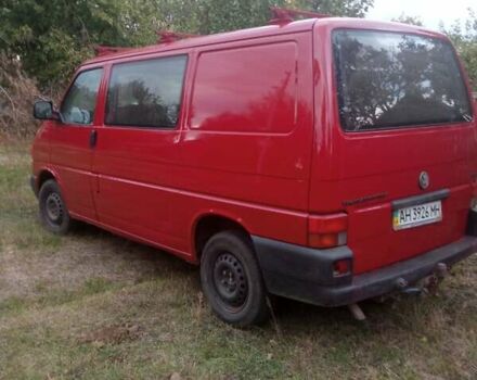 Красный Фольксваген Transporter, объемом двигателя 2.4 л и пробегом 320 тыс. км за 7000 $, фото 3 на Automoto.ua