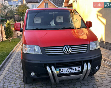 Красный Фольксваген Transporter, объемом двигателя 1.9 л и пробегом 305 тыс. км за 7900 $, фото 1 на Automoto.ua