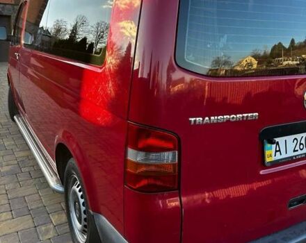 Красный Фольксваген Transporter, объемом двигателя 2.4 л и пробегом 320 тыс. км за 10500 $, фото 5 на Automoto.ua