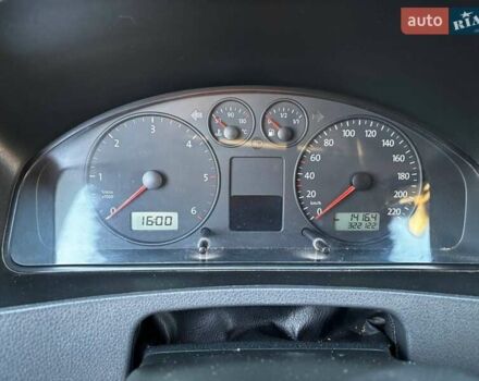 Красный Фольксваген Transporter, объемом двигателя 2.4 л и пробегом 320 тыс. км за 10500 $, фото 16 на Automoto.ua