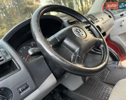 Красный Фольксваген Transporter, объемом двигателя 1.9 л и пробегом 221 тыс. км за 6999 $, фото 51 на Automoto.ua