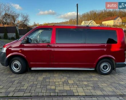 Красный Фольксваген Transporter, объемом двигателя 2.4 л и пробегом 320 тыс. км за 10500 $, фото 4 на Automoto.ua