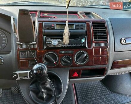 Красный Фольксваген Transporter, объемом двигателя 2.4 л и пробегом 320 тыс. км за 10500 $, фото 17 на Automoto.ua