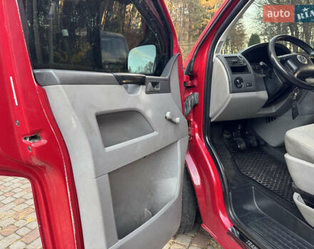 Красный Фольксваген Transporter, объемом двигателя 1.9 л и пробегом 221 тыс. км за 6999 $, фото 52 на Automoto.ua