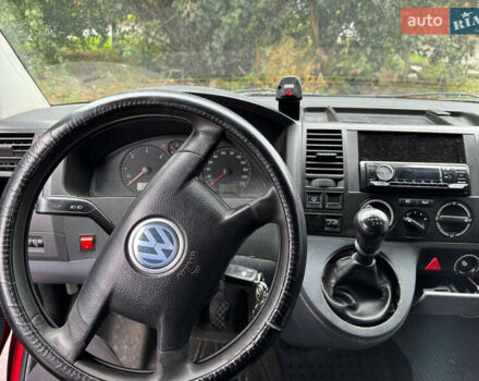 Красный Фольксваген Transporter, объемом двигателя 2.46 л и пробегом 520 тыс. км за 7500 $, фото 12 на Automoto.ua