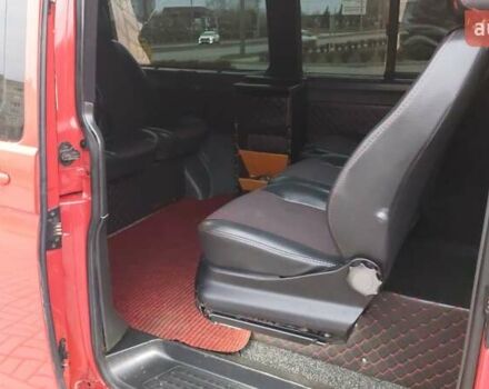 Красный Фольксваген Transporter, объемом двигателя 2.46 л и пробегом 220 тыс. км за 13800 $, фото 39 на Automoto.ua