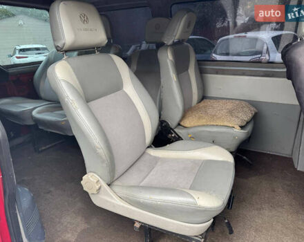 Красный Фольксваген Transporter, объемом двигателя 2.46 л и пробегом 520 тыс. км за 7500 $, фото 16 на Automoto.ua