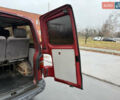 Красный Фольксваген Transporter, объемом двигателя 2.5 л и пробегом 400 тыс. км за 5250 $, фото 15 на Automoto.ua