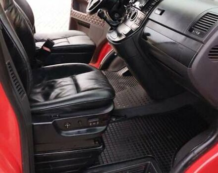 Красный Фольксваген Transporter, объемом двигателя 2.46 л и пробегом 220 тыс. км за 13800 $, фото 38 на Automoto.ua