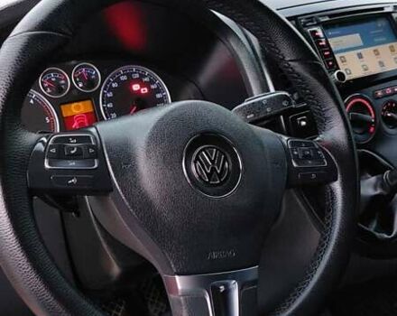 Красный Фольксваген Transporter, объемом двигателя 2.46 л и пробегом 220 тыс. км за 13800 $, фото 20 на Automoto.ua