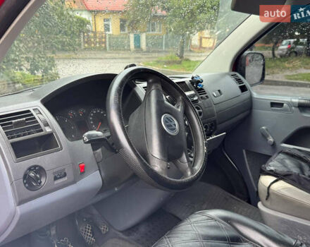 Красный Фольксваген Transporter, объемом двигателя 2.46 л и пробегом 520 тыс. км за 7500 $, фото 10 на Automoto.ua